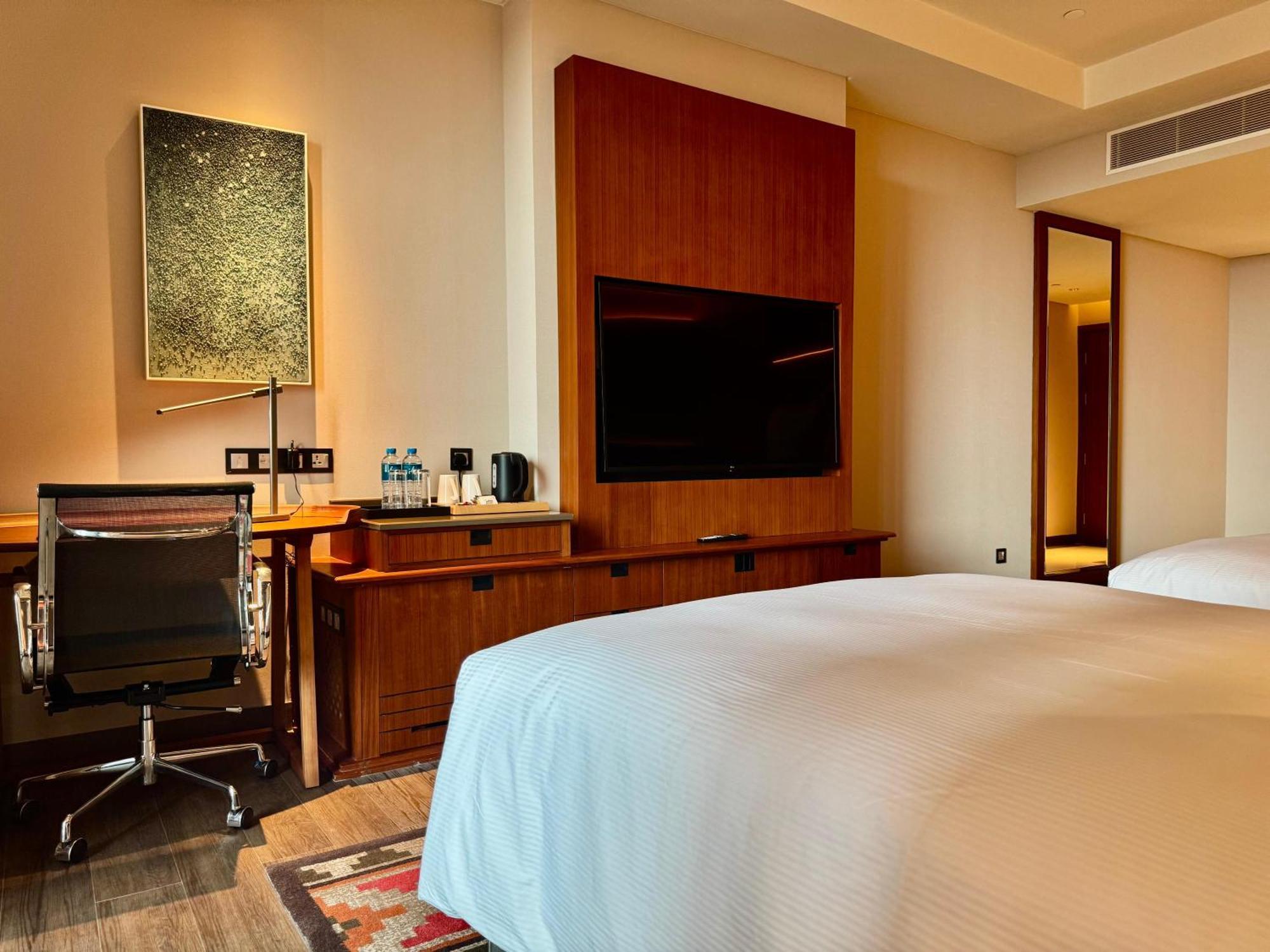 Palm Springs Hotel Дили Экстерьер фото